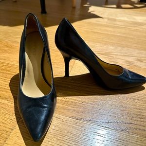 Nine West Black Pumps